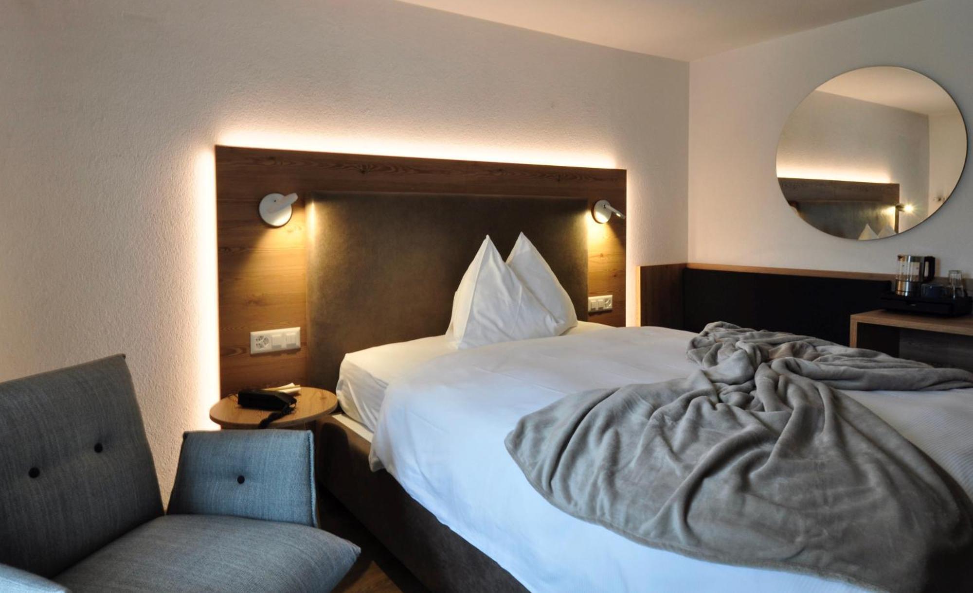 Hotel Bernina ปอนเตรสซีนา ภายนอก รูปภาพ