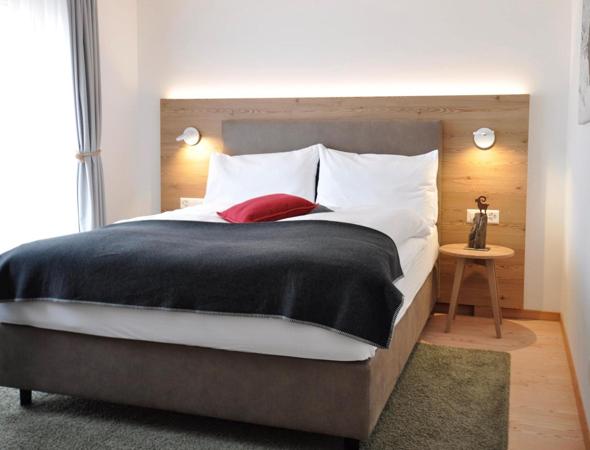 Hotel Bernina ปอนเตรสซีนา ภายนอก รูปภาพ