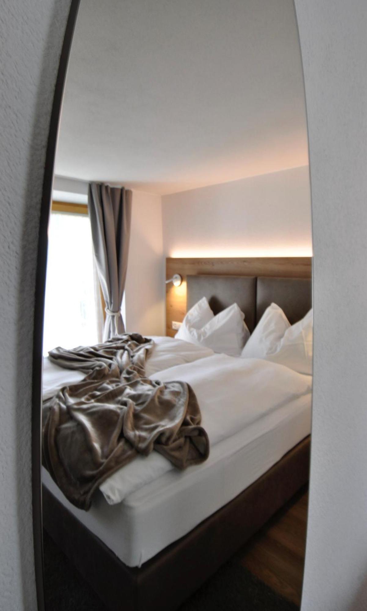 Hotel Bernina ปอนเตรสซีนา ภายนอก รูปภาพ