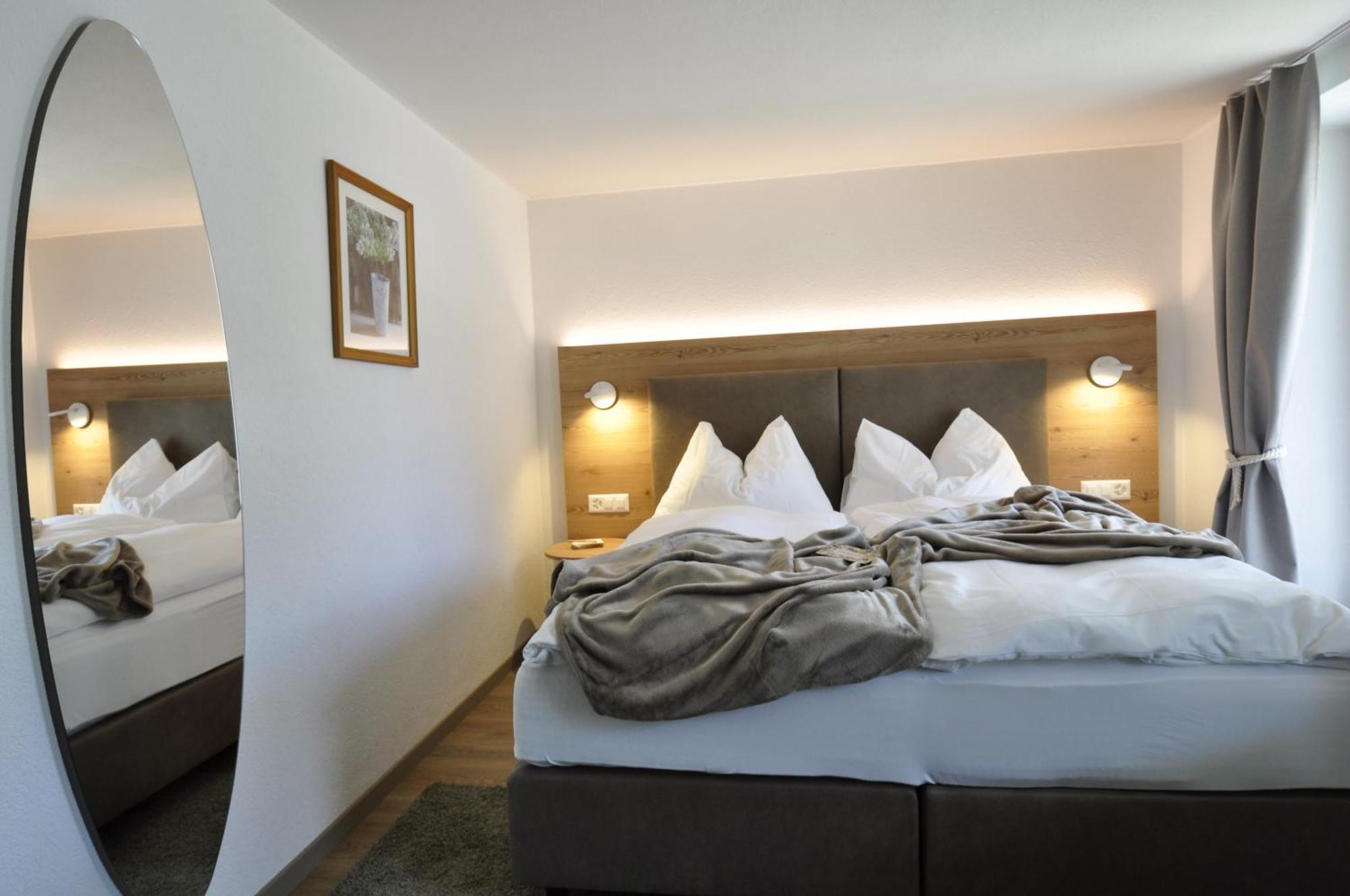 Hotel Bernina ปอนเตรสซีนา ภายนอก รูปภาพ