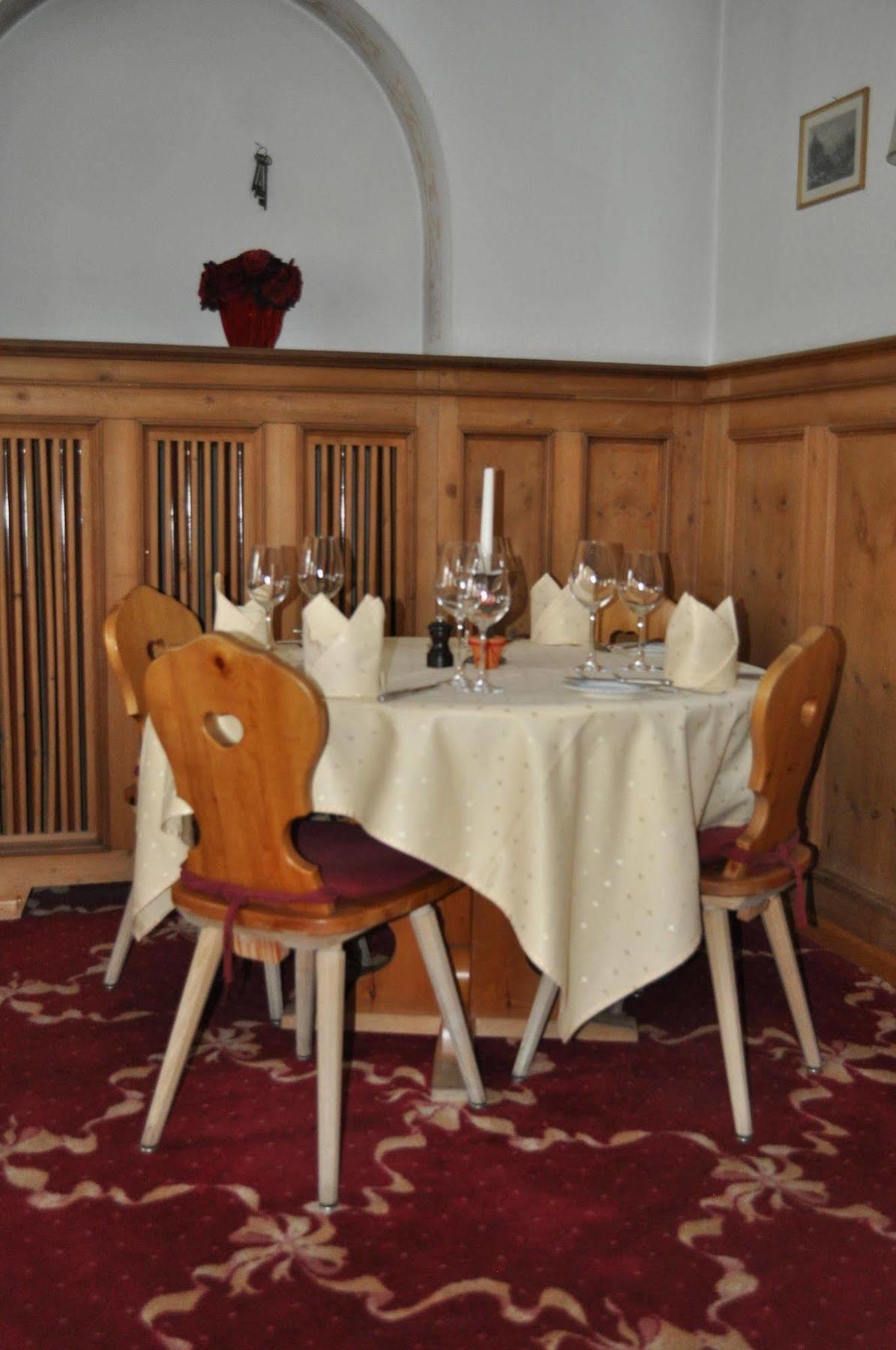 Hotel Bernina ปอนเตรสซีนา ภายนอก รูปภาพ