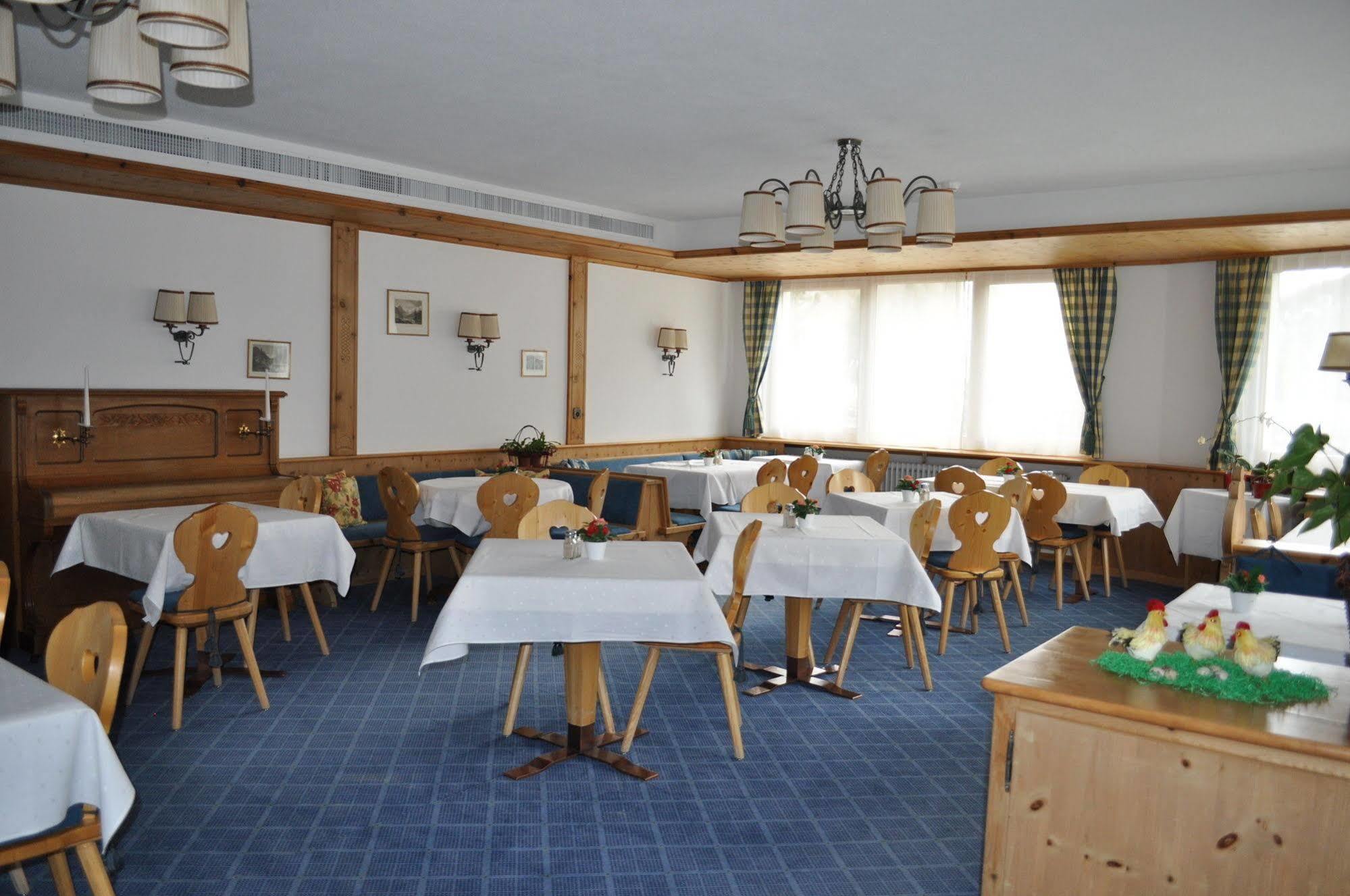 Hotel Bernina ปอนเตรสซีนา ภายนอก รูปภาพ